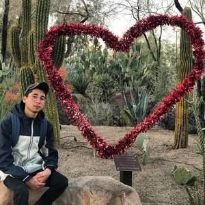 Meet your Posher, Edgar